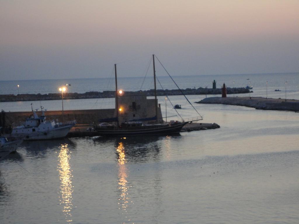 Terra Del Sole Bed & Breakfast Trani Luaran gambar